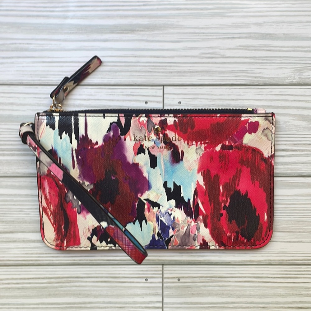 Kate Spade Cedar Street Floral Wristlet
